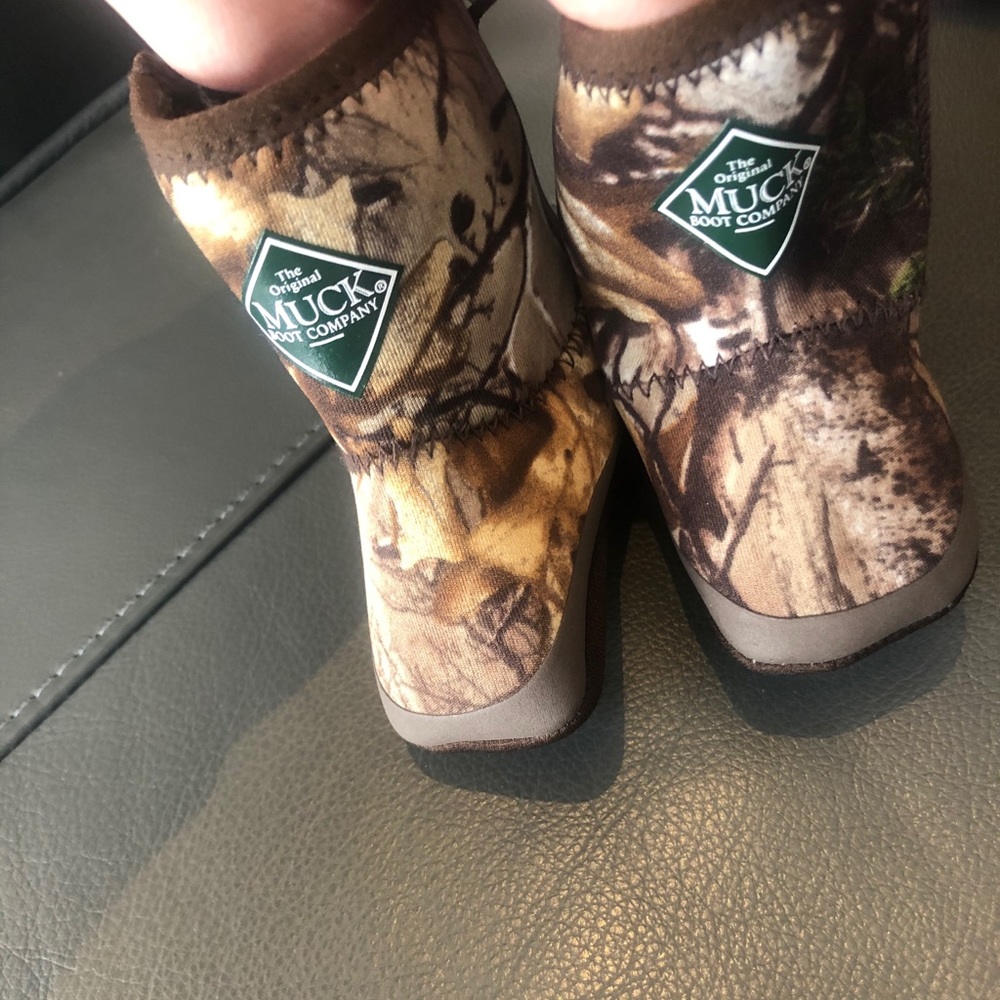 Infant muck boots